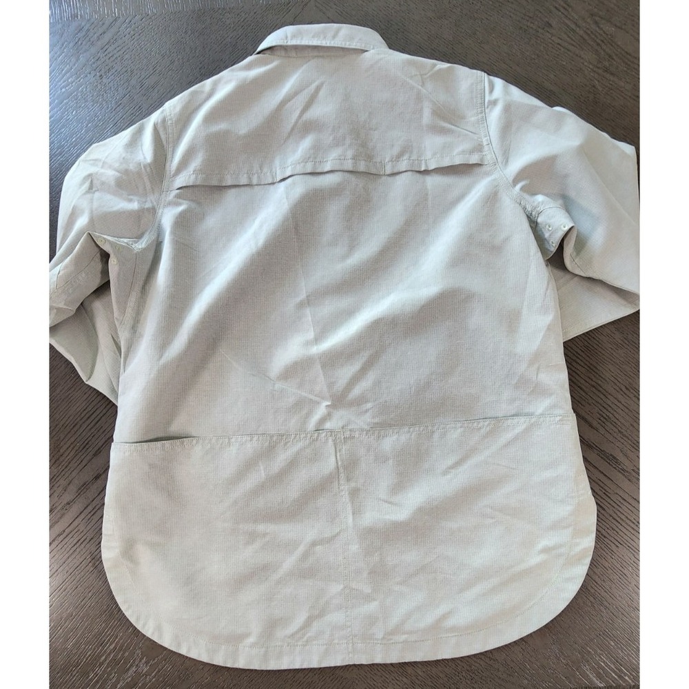 Duluth Trading Co Womens Long Sleeve Vented Back Hiking Shirt Khaki Gray - Picture 4 of 5